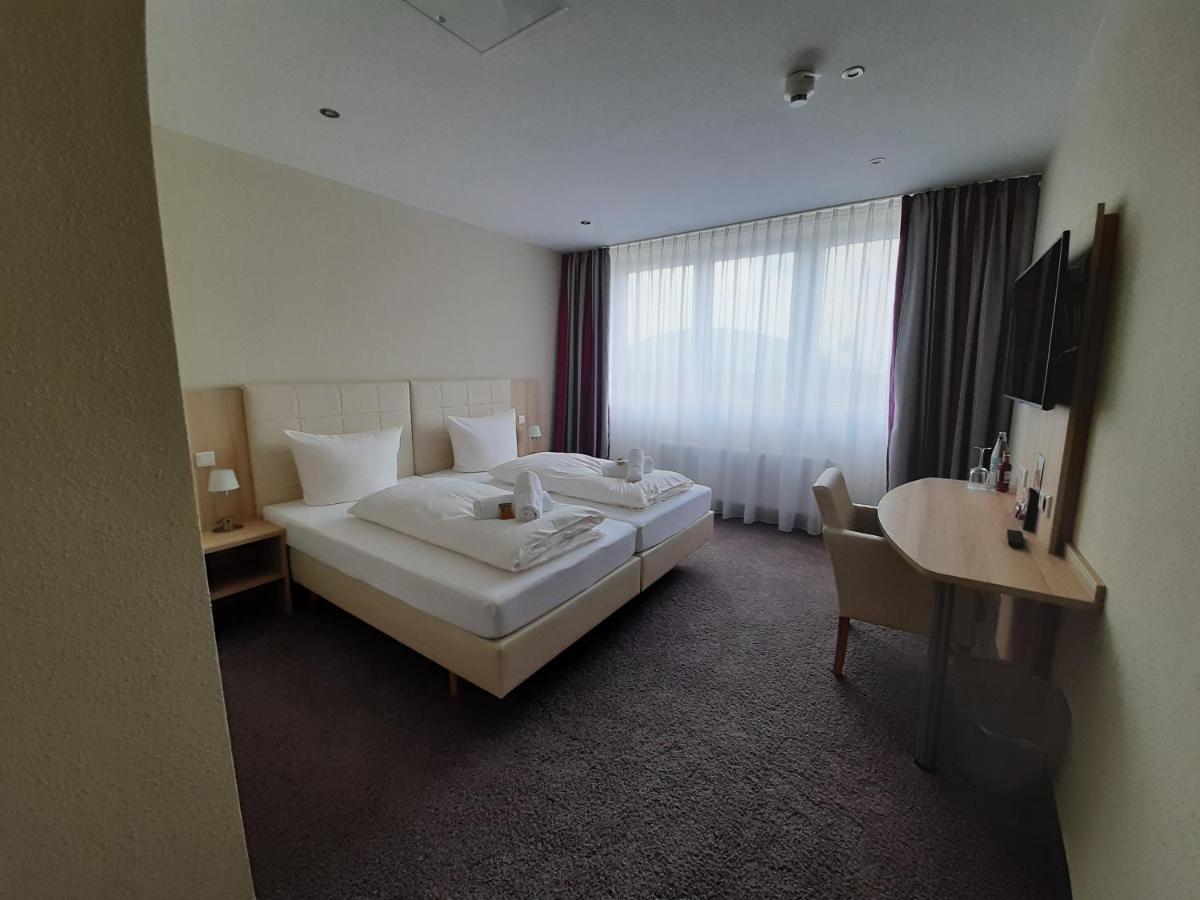 Hotel Siebenschlaefer Am Wasserturm Alsdorf Dış mekan fotoğraf