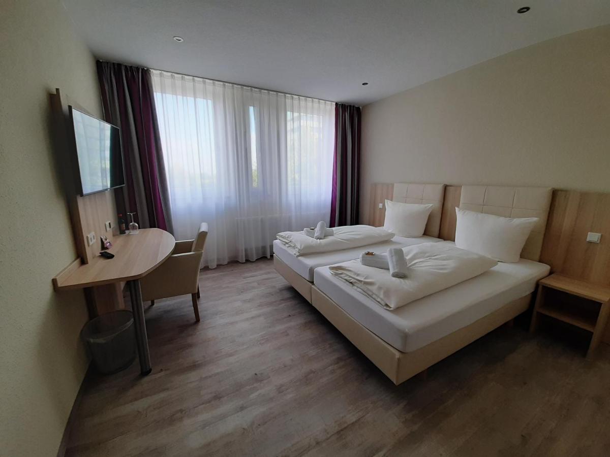 Hotel Siebenschlaefer Am Wasserturm Alsdorf Dış mekan fotoğraf