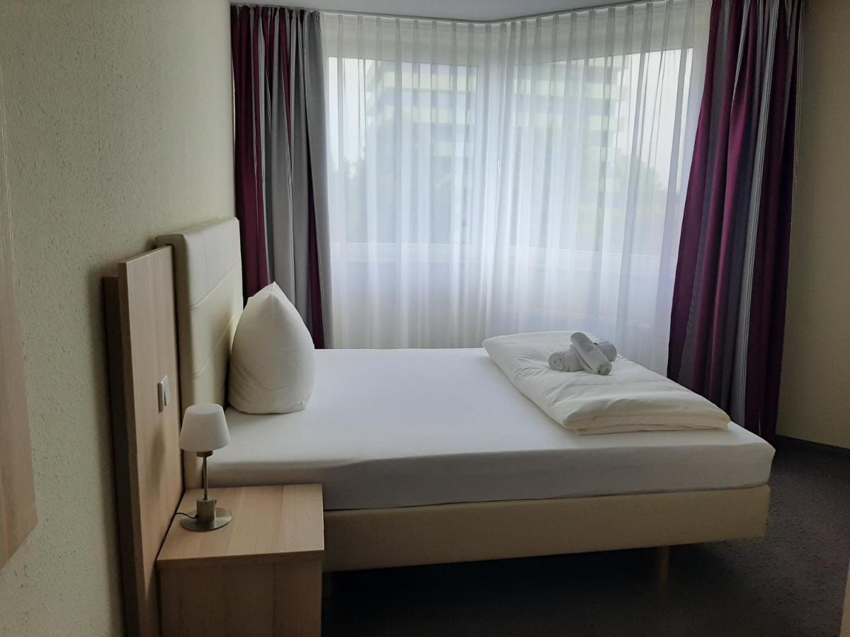 Hotel Siebenschlaefer Am Wasserturm Alsdorf Dış mekan fotoğraf